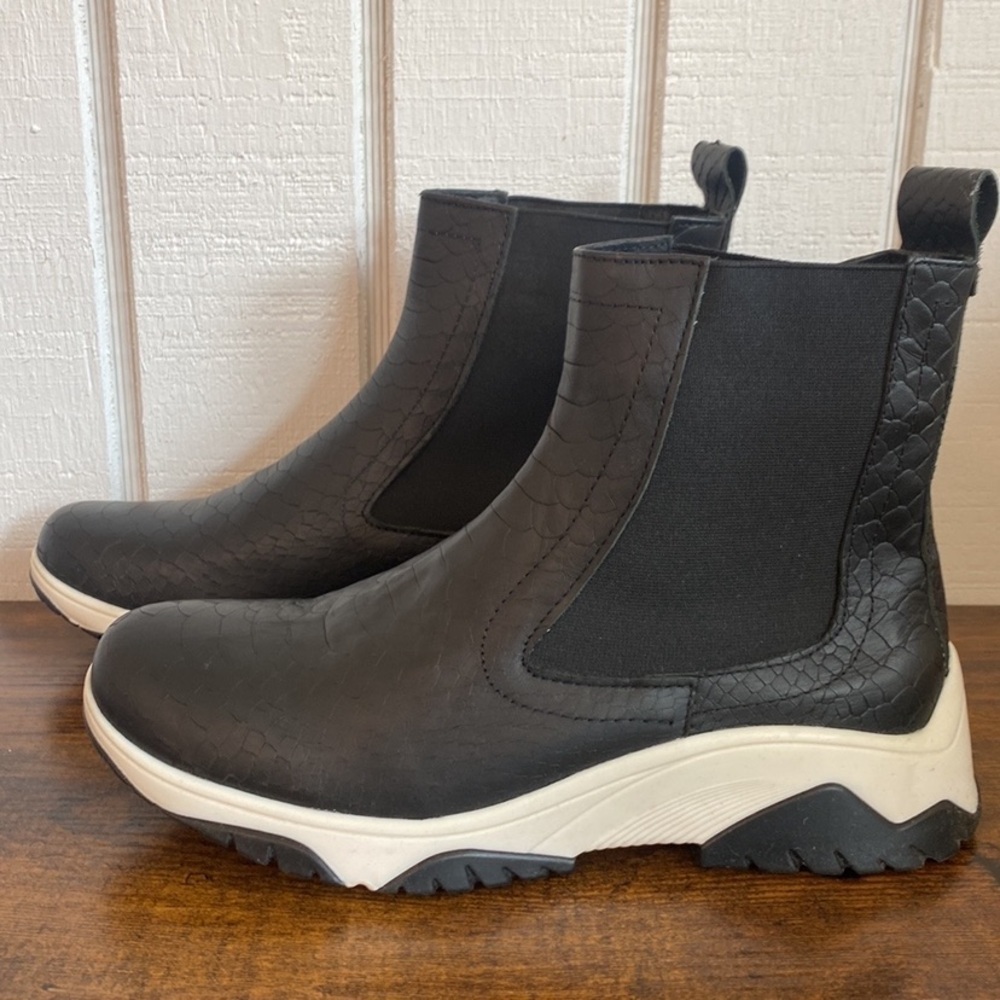 Chunky Sneaker Chelsea Pull -On Boot Faux Snake Leather Black & White - Picture 2 of 9